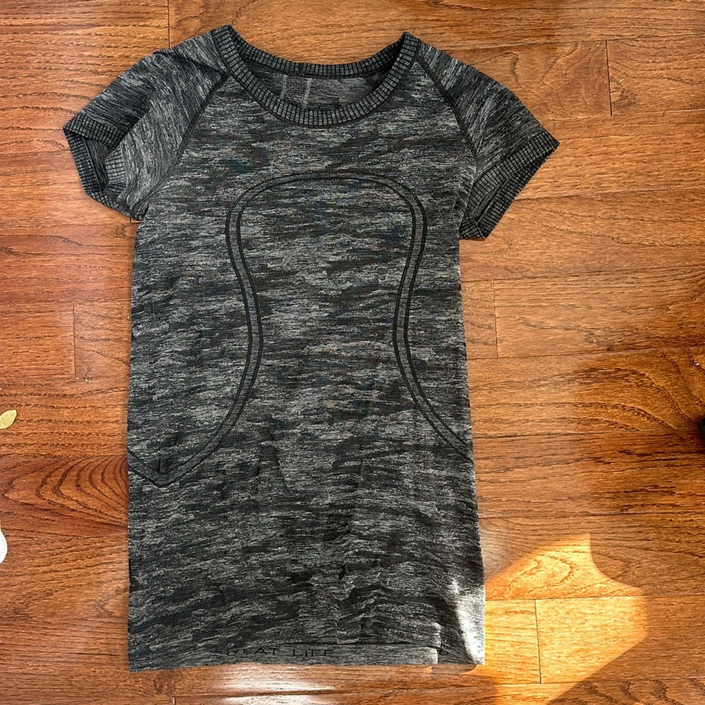 Lululemon swiftly tech